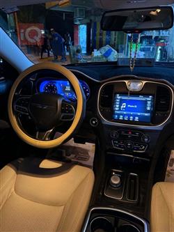 كرايسلر 300